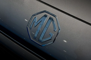 Bossoni cresce nel bresciano: apre il nuovo Showroom MG a Rezzato