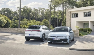 Nuove Volkswagen Golf e T-Roc Full Hybrid. L'ibrido perfetto, senza cavi di ricarica.