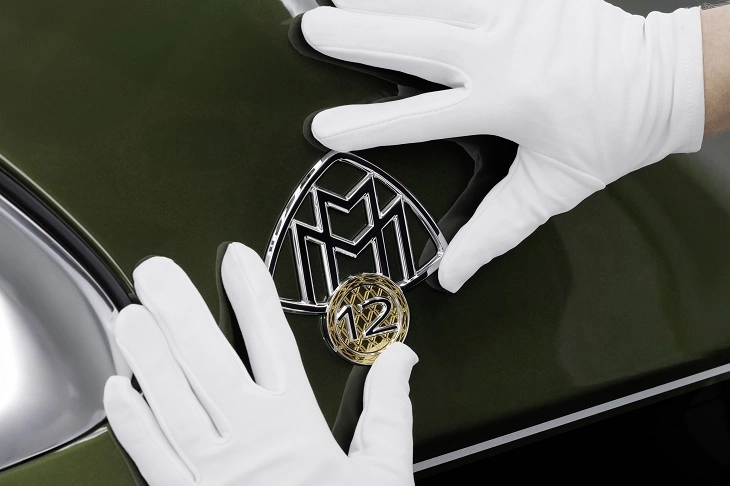 La Mercedes-Maybach V12 Edition – dove la tradizione incontra il design e l’artigianalità.