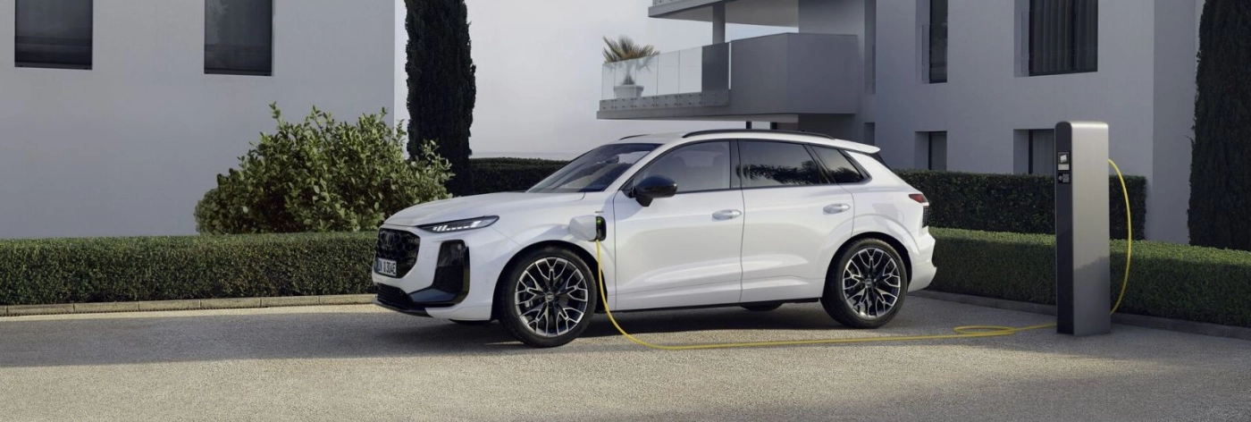 Nuova Audi Q3 SUV e-hybrid e Q3 TFSI 150 kW quattro S tronic