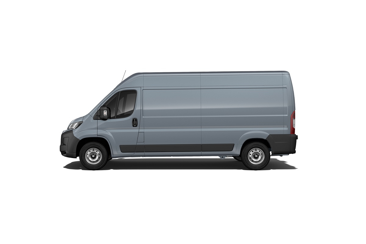 4 - Fiat Professional Ducato 30 L2H1 2.2 diesel 120cv