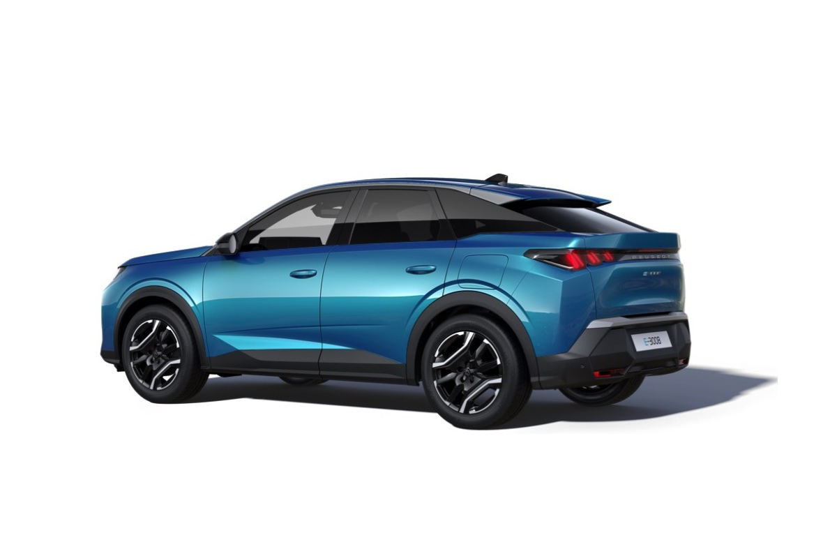 2 - Peugeot 3008 1.6 phev Allure Business 225cv (195) e-dcs7