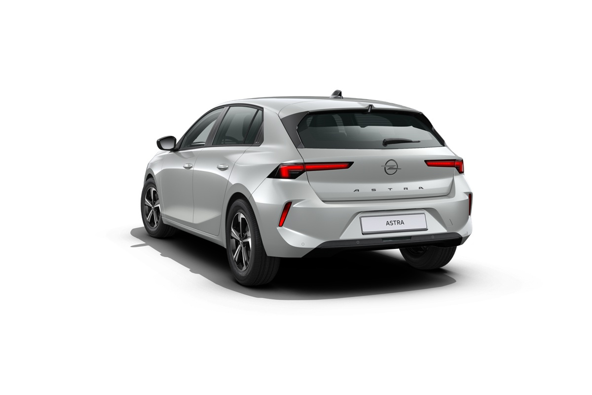 2 - Opel Astra 1.5 Ultimate s&s 130cv at8
