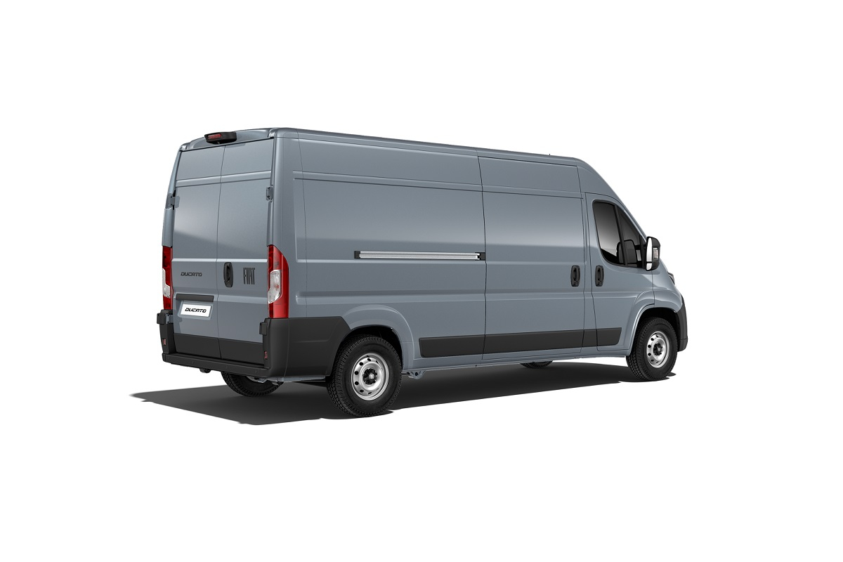 3 - Fiat Professional Ducato 30 L2H1 2.2 diesel 120cv