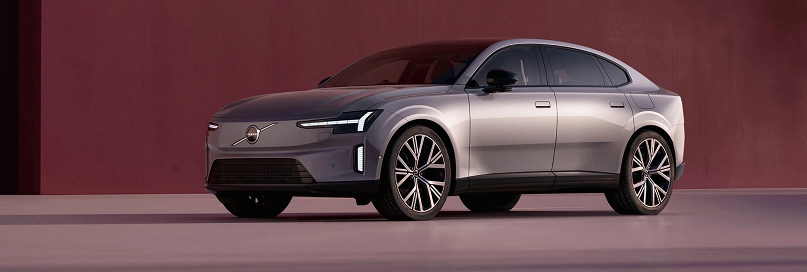 Volvo ES90 Tua da 684€ al mese con Formula Leasing