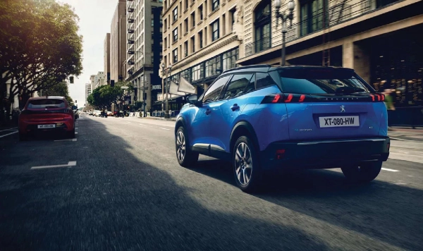 Peugeot SUV e-2008